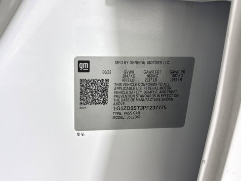 Used 2023 Chevrolet Malibu LT image 32