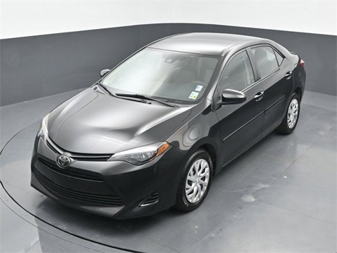 Used 2019 Toyota Corolla LE image 11