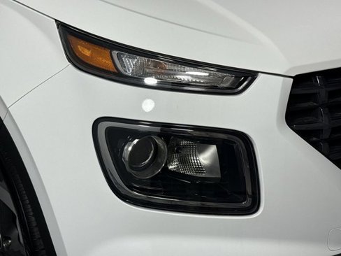 New 2025 Hyundai Venue SEL image 47