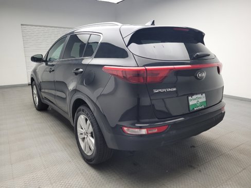 Used 2017 Kia Sportage LX w/ LX Popular Package image 5