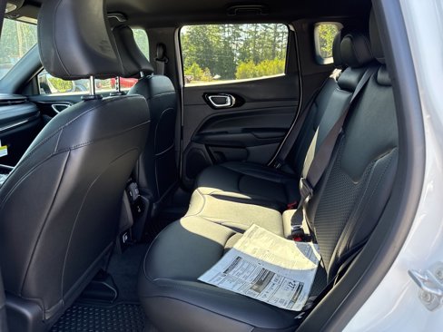 New 2025 Jeep Compass Latitude w/ Convenience Group image 10