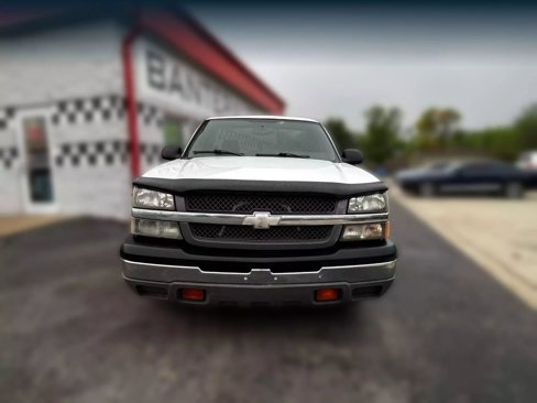 Used 2004 Chevrolet Silverado 1500 2WD Regular Cab image 12