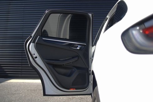 Certified 2023 Porsche Macan image 27