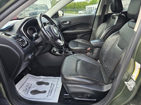 Used 2021 Jeep Compass Limited image 11