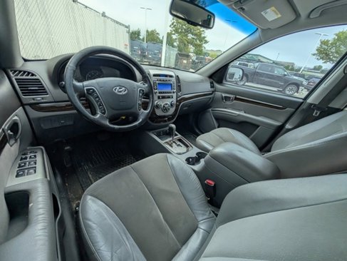 Used 2011 Hyundai Santa Fe SE image 4