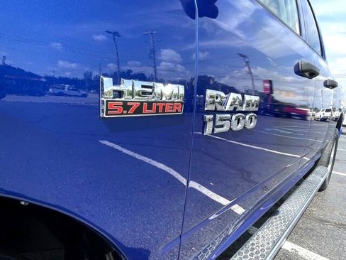 Used 2015 RAM 1500 Express image 11