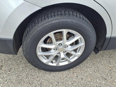 Used 2022 Chevrolet Equinox LS w/ Driver Confidence II Package image 7