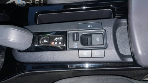 Used 2023 Toyota Prius LE image 50