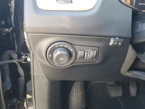 Used 2021 Jeep Compass Latitude image 46