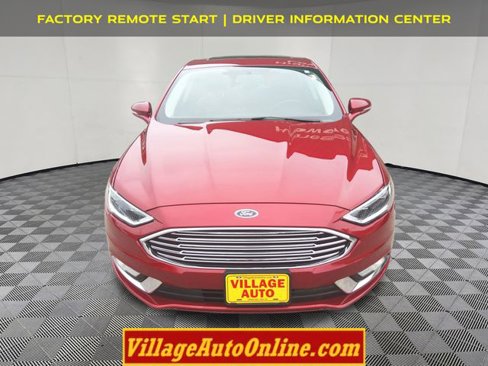 Used 2017 Ford Fusion SE w/ Fusion SE Technology Package image 6