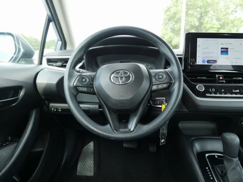 Used 2023 Toyota Corolla LE image 17