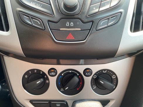 Used 2014 Ford Focus SE image 18