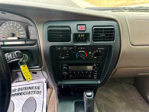 Used 2002 Toyota 4Runner SR5 image 12
