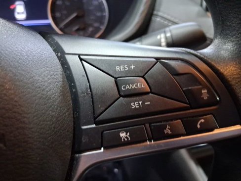 Used 2024 Nissan Sentra SV image 15