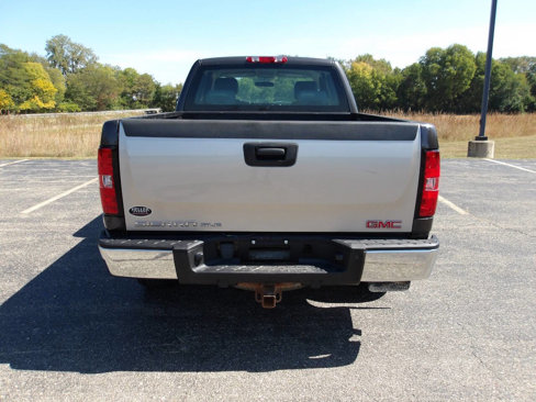 Used 2010 Chevrolet Silverado 1500 W/T image 4