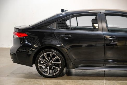 Used 2021 Toyota Corolla SE image 18