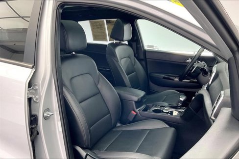 Used 2022 Kia Sportage Nightfall Edition w/ Nighfall AWD Premium Package image 6