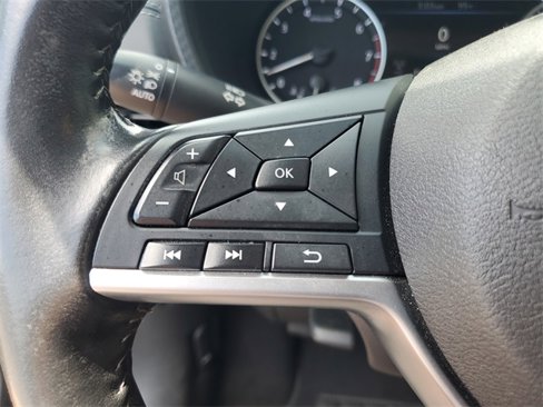 Certified 2021 Nissan Sentra SV image 17