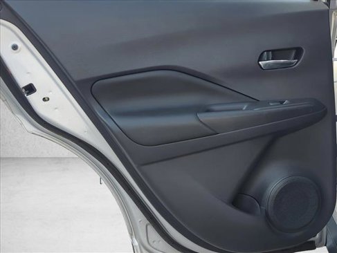 Used 2019 Nissan Kicks SR w/ SR Premium Package image 16