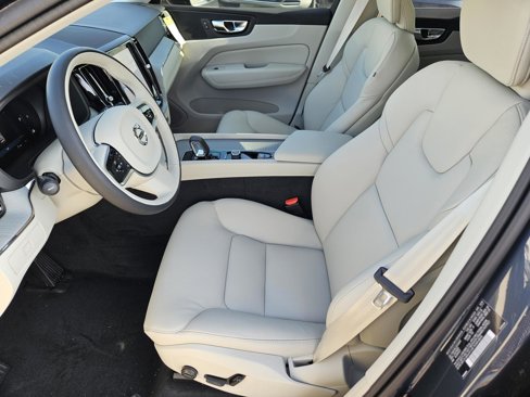 New 2025 Volvo XC60 B5 Plus w/ Protection Package Premier image 24