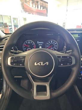 Used 2023 Kia K5 LXS image 14