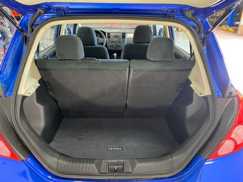 Used 2011 Nissan Versa 1.8 S w/ Plus Pkg image 17
