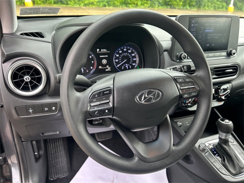 Used 2022 Hyundai Kona SEL image 9
