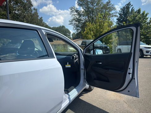 New 2025 Nissan Versa SV w/ Trunk Package image 20