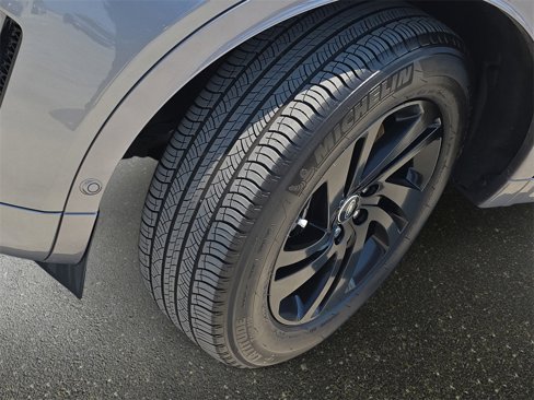 Used 2024 Land Rover Discovery Sport S image 33