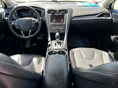 Used 2016 Ford Fusion Titanium image 17