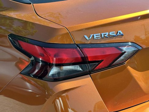 Certified 2022 Nissan Versa SV w/ Trunk Package image 10