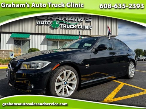 Used 2011 BMW 328i xDrive Sedan image 1