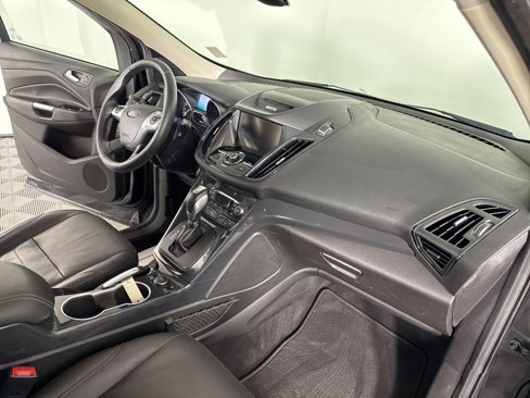 Used 2015 Ford Escape Titanium image 32