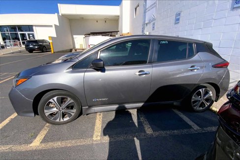 Used 2019 Nissan Leaf SV image 3