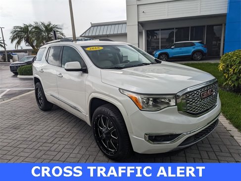Used 2018 GMC Acadia Denali w/ Technology Package image 2