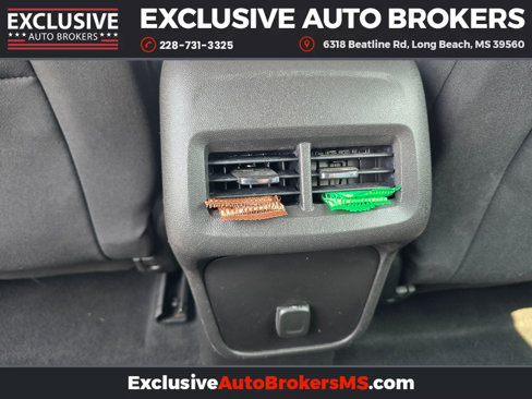 Used 2018 Chevrolet Equinox LS image 32
