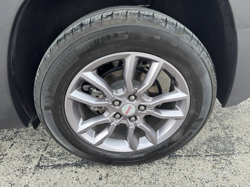Used 2023 GMC Terrain SLT image 11