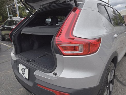 Certified 2023 Volvo XC40 Recharge Ultimate image 13