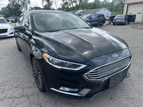Used 2018 Ford Fusion Titanium image 2