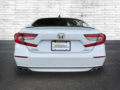 Used 2021 Honda Accord Sport image 4