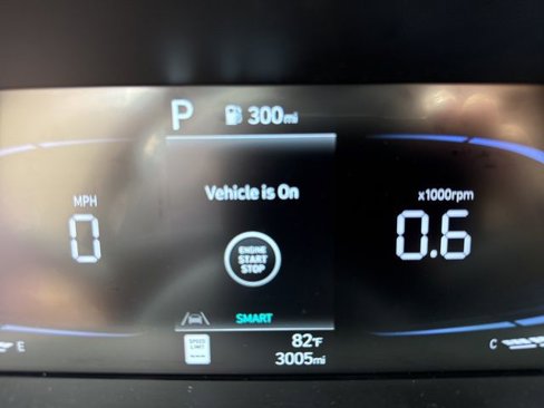 Certified 2025 Hyundai Elantra Sport image 11