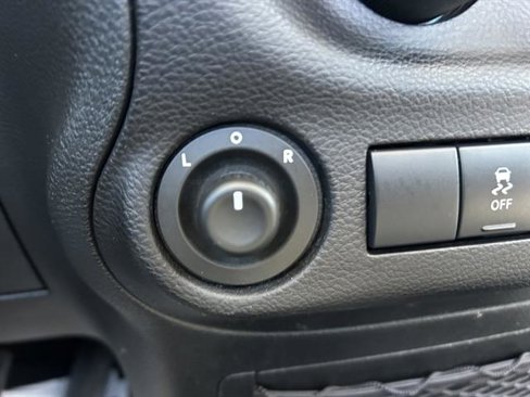 Used 2013 Jeep Wrangler Sport image 20