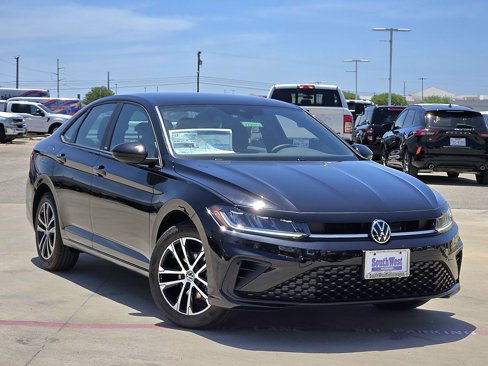 New 2025 Volkswagen Jetta Sport image 2