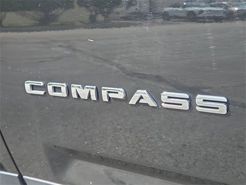 Used 2017 Jeep Compass High Altitude image 29