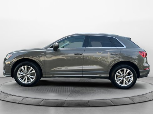 Certified 2025 Audi Q3 2.0T Premium Plus image 4