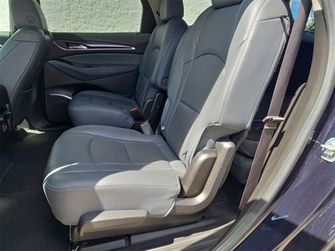 Used 2020 Buick Enclave Essence image 26