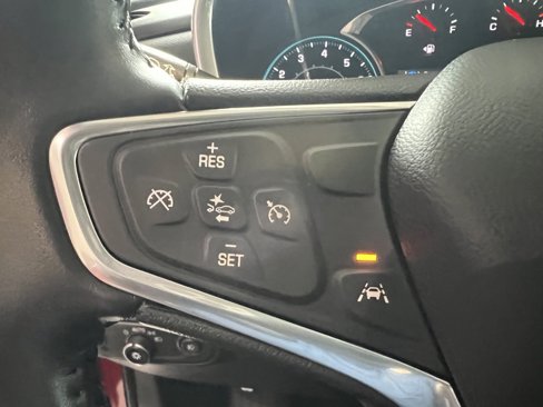Used 2021 Chevrolet Equinox LT image 18