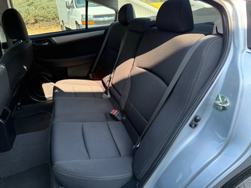 Used 2017 Subaru Legacy 2.5i Premium image 18