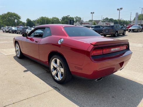 Used 2010 Dodge Challenger R/T image 7