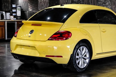 Used 2014 Volkswagen Beetle TDI image 12
